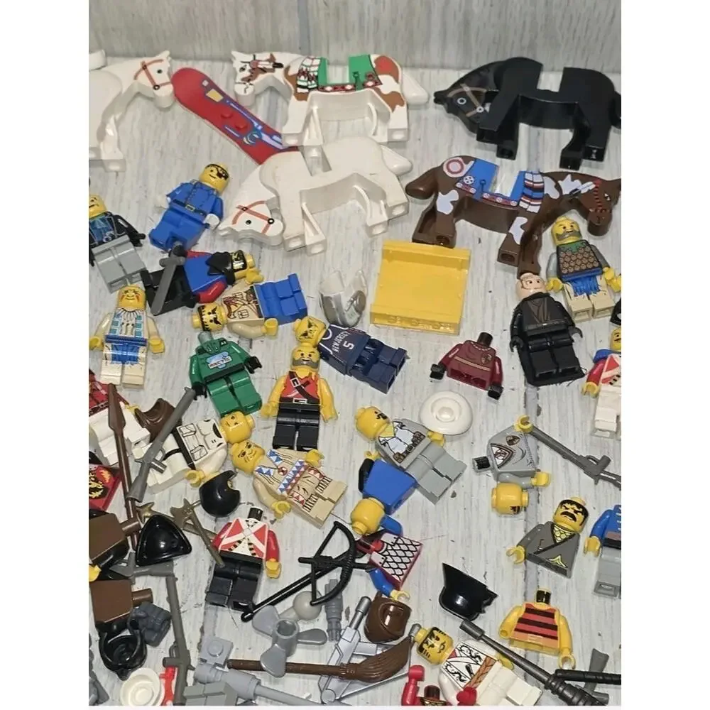 VTG LEGO Mini Figs & Accessories Ninjago Star Wars Harry Potter Western Lot